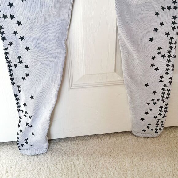 Fabletics High Waisted Seamless Star Second Skin Compression Capri Leggings - Picture 7 of 8